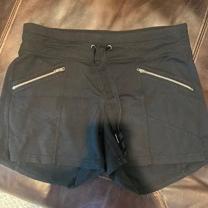 Athleta - shorts - size small